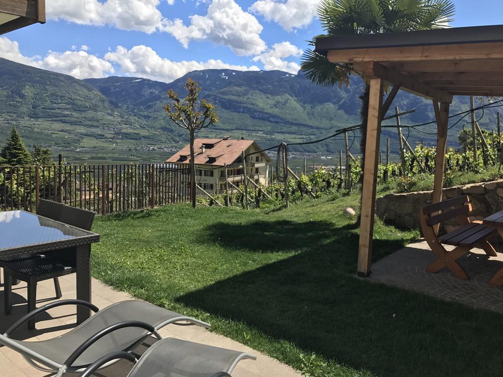 Weifnerhof Villa Termeno Bagian luar foto